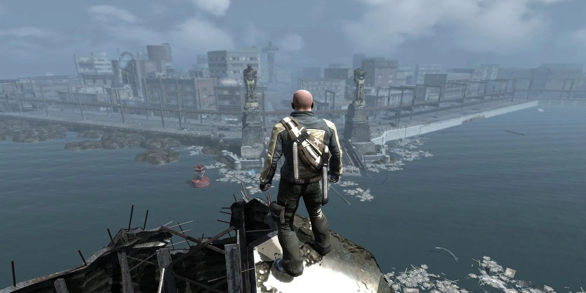 Cole MacGrath nhìn xuống thành phố Empire City từ trên cao trong game Infamous