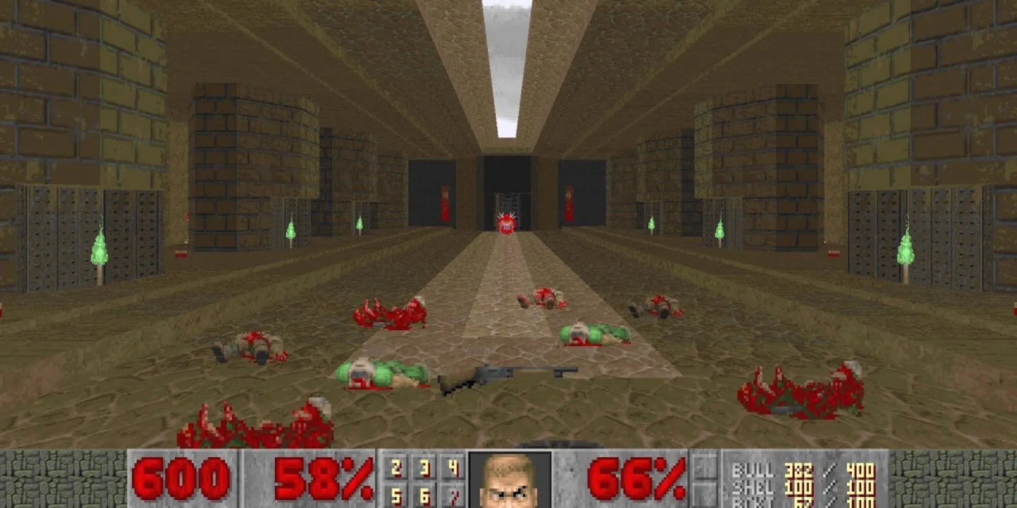 Final Doom với cảnh Doomguy đối mặt với quái vật trong môi trường tối tăm