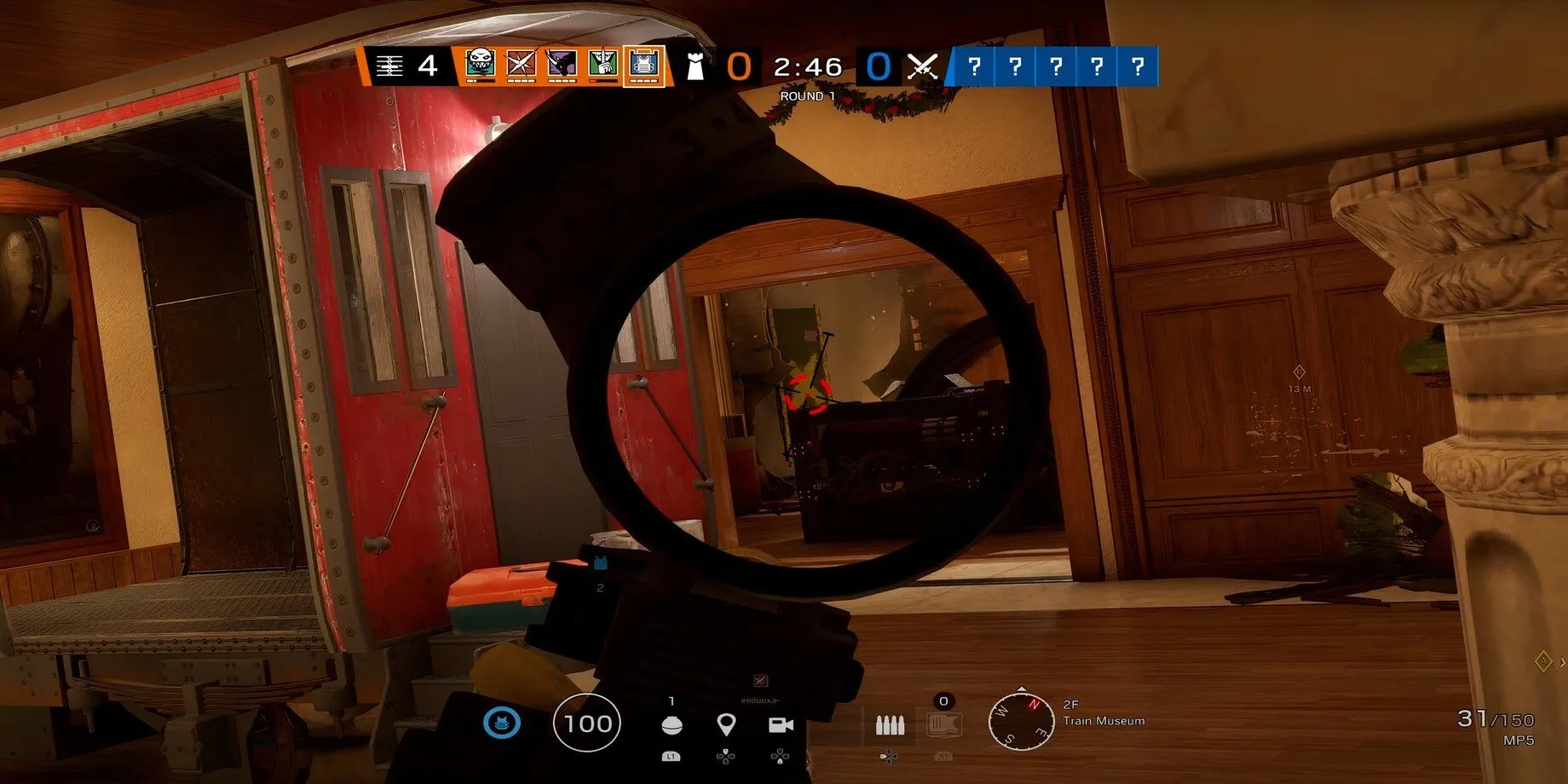 Một cảnh gameplay chiến thuật trong Rainbow Six Siege với một đặc nhiệm đang di chuyển cẩn trọng