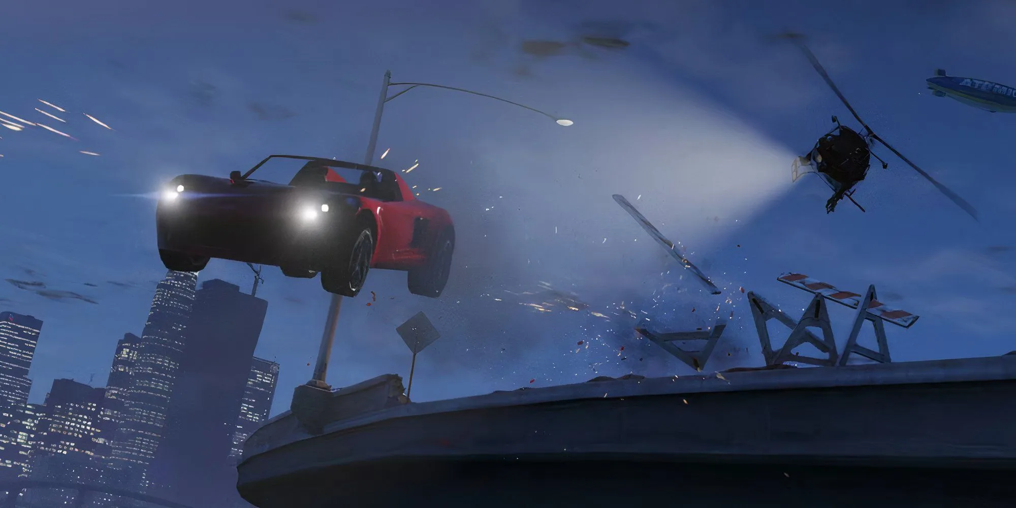 Một cảnh rượt đuổi xe hơi đầy kịch tính trong Grand Theft Auto 5 trên đường cao tốc.