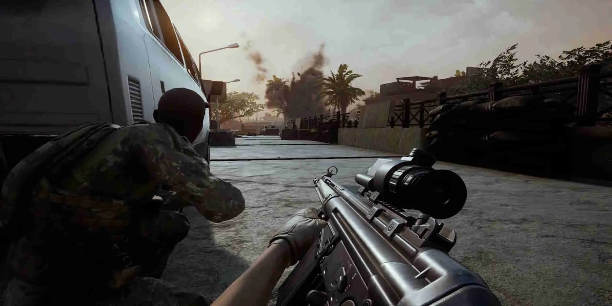 Người chơi trong Insurgency: Sandstorm đang ngắm bắn trong môi trường sa mạc