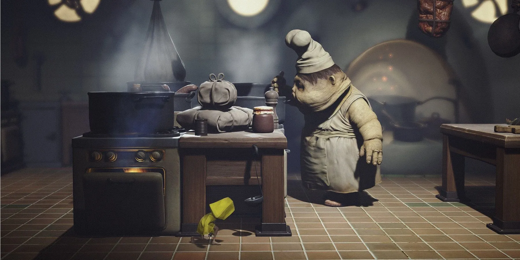 Nhân vật Six trong chiếc áo mưa vàng của game Little Nightmares