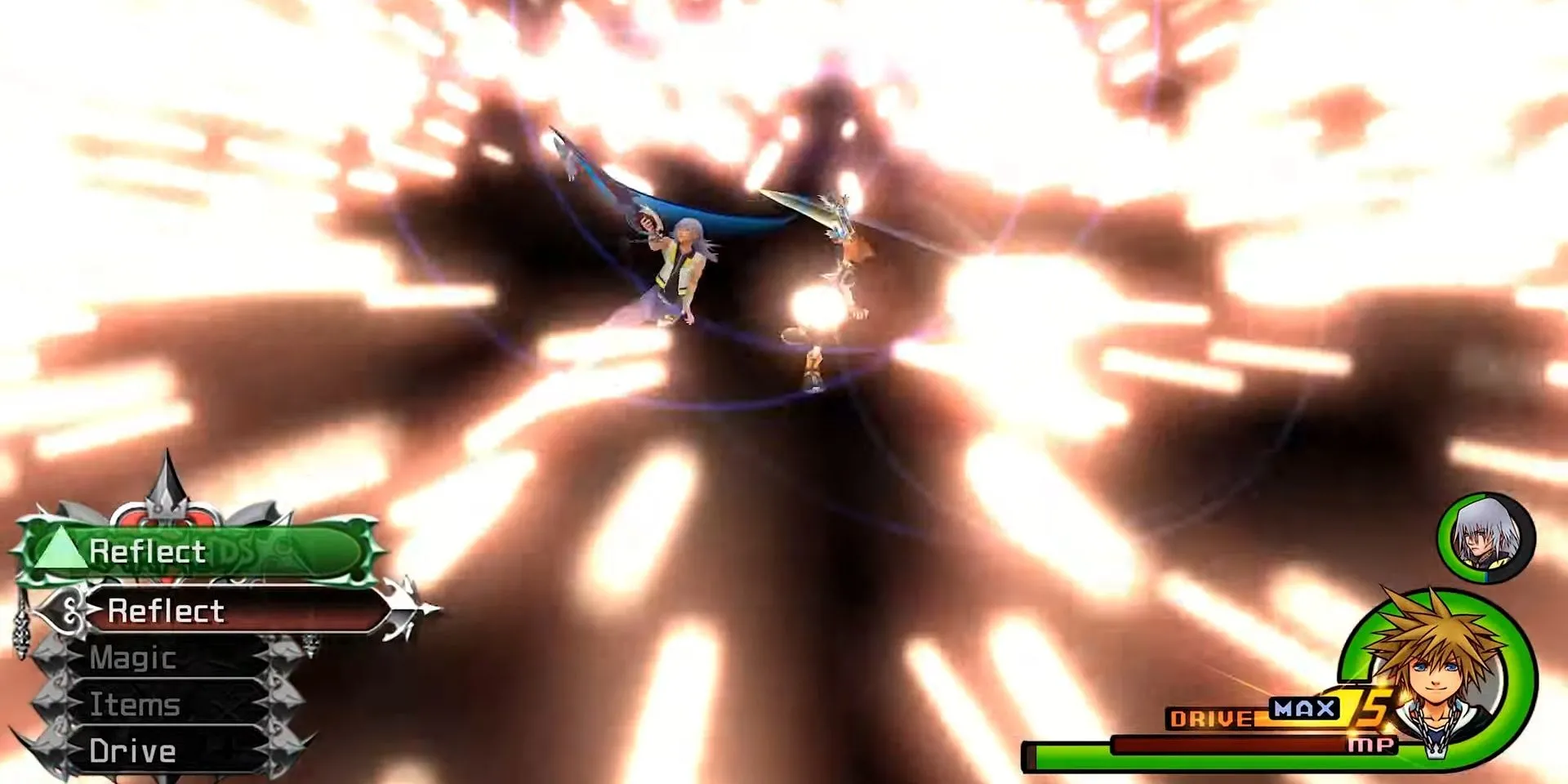 Sora và Riku dùng Reaction Command đỡ đòn của Xemnas trong Kingdom Hearts II