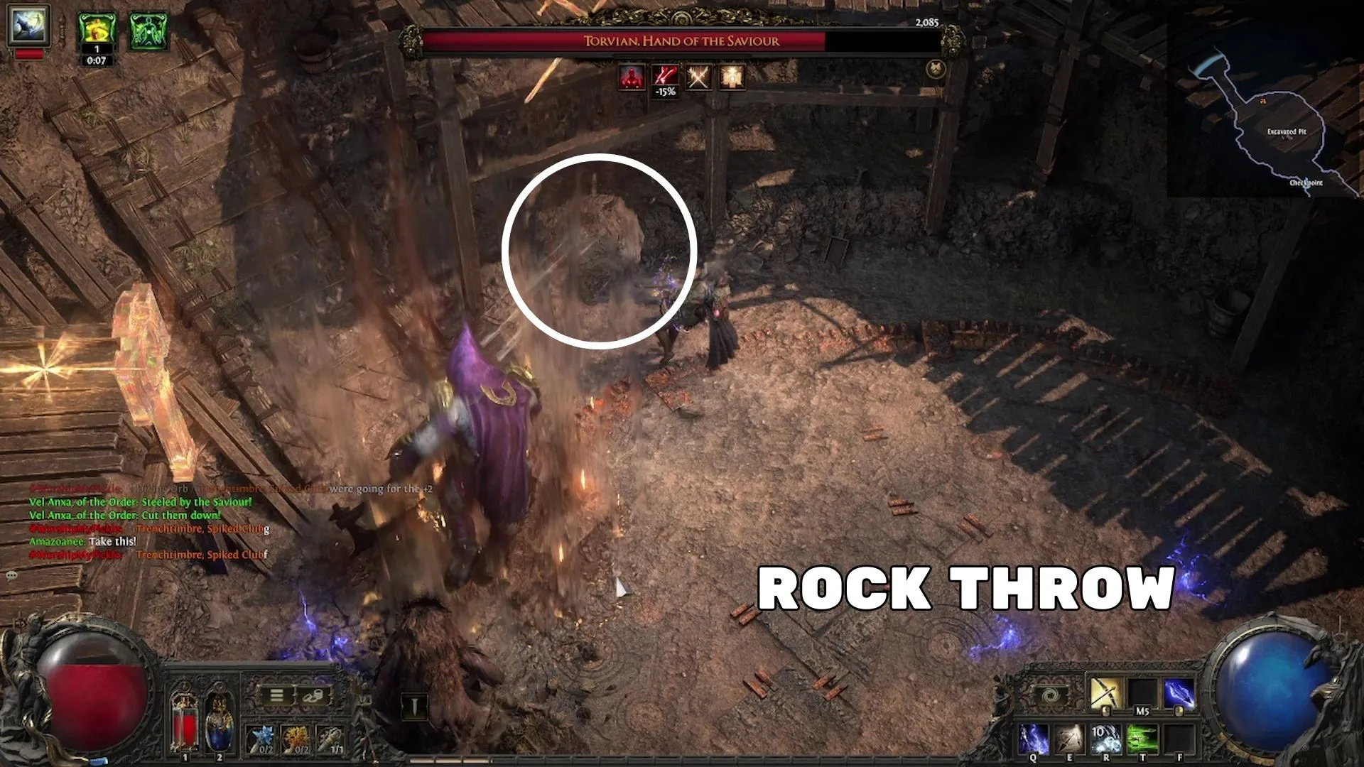 Torvian ném đá, một đòn tấn công quan trọng trong trận chiến Path of Exile 2